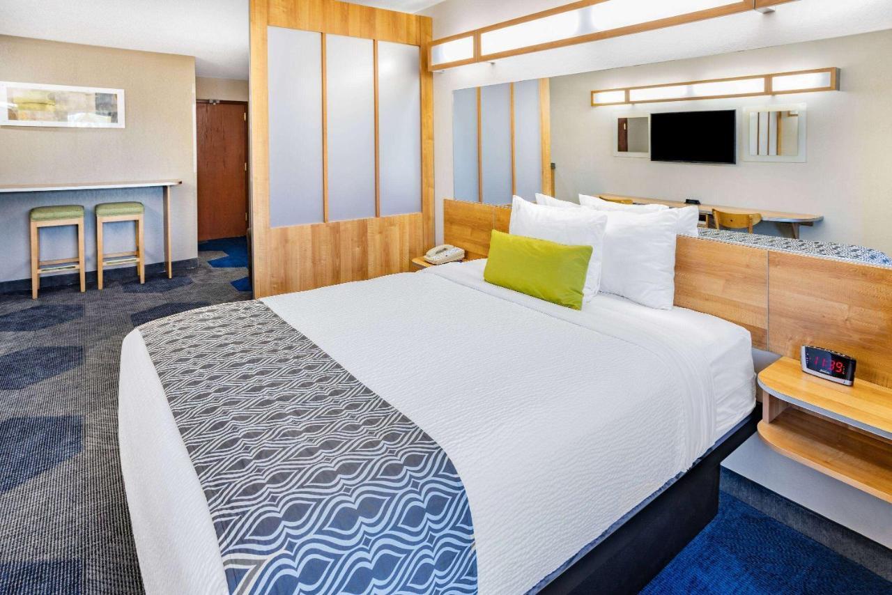 Microtel Inn & Suites By Wyndham Johnstown Εξωτερικό φωτογραφία