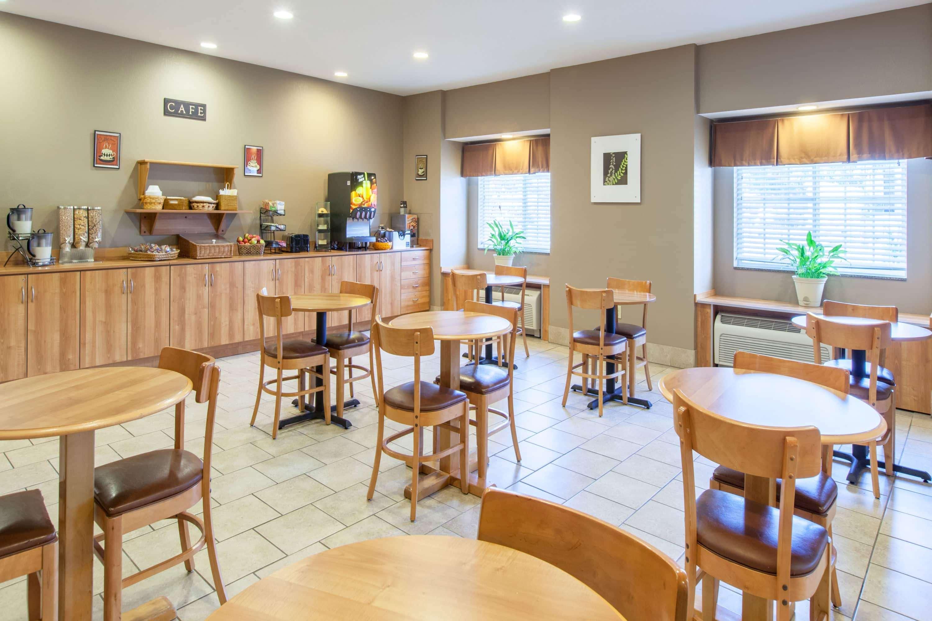 Microtel Inn & Suites By Wyndham Johnstown Εξωτερικό φωτογραφία