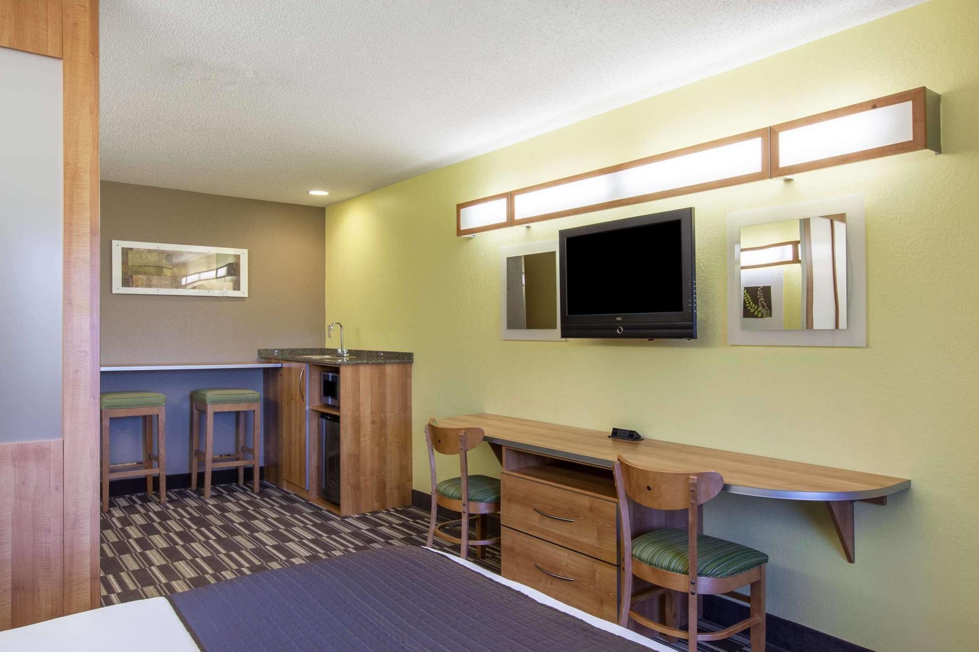 Microtel Inn & Suites By Wyndham Johnstown Εξωτερικό φωτογραφία